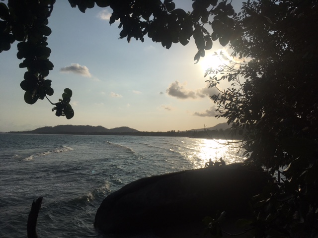 A rock bar overlooking the sea on Ko Samui